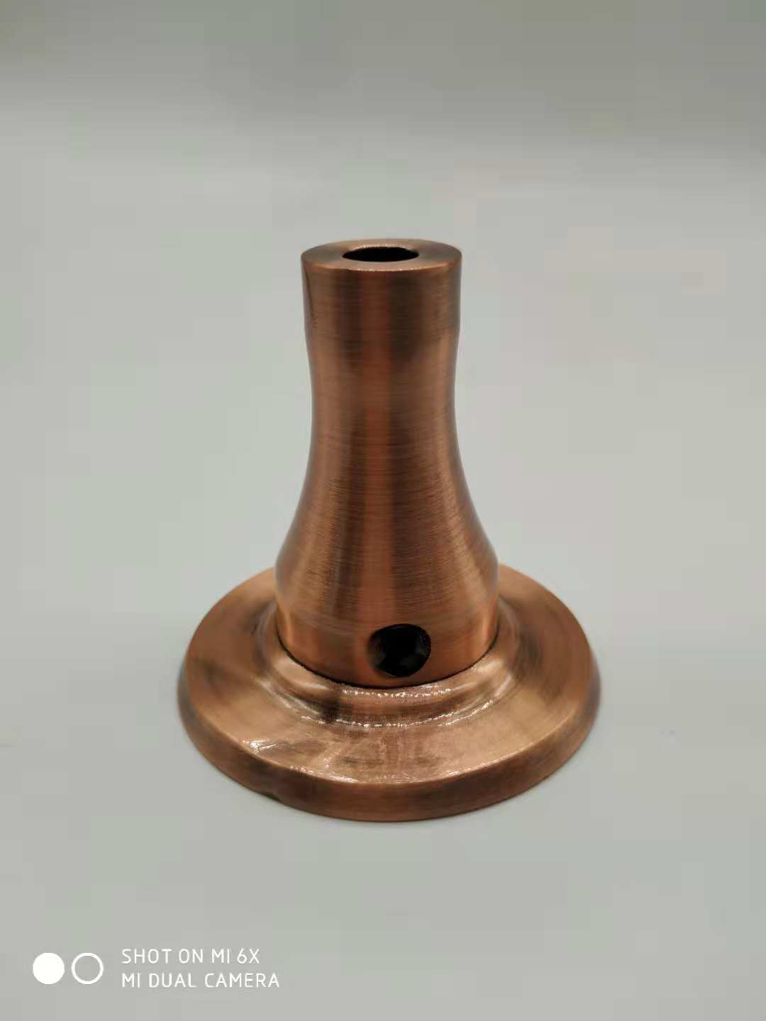深圳居宝莱电镀厂专业表面处理铜件做红古铜拉丝处理