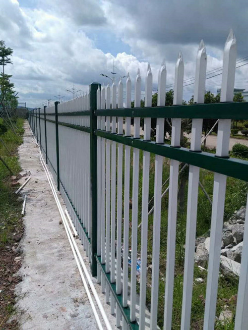 边框护栏网小区护栏围栏金属护栏锌钢围挡厂家