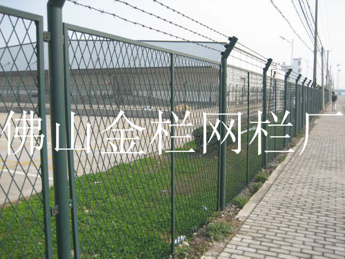 边框型护栏网厂家，刺网刺绳防护网图片，机场护栏网，桥梁护栏网厂家可安装
