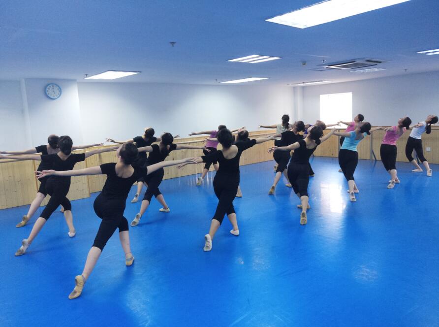 山东济南舞蹈艺考集训：什么是舞蹈艺考生和舞蹈特长生