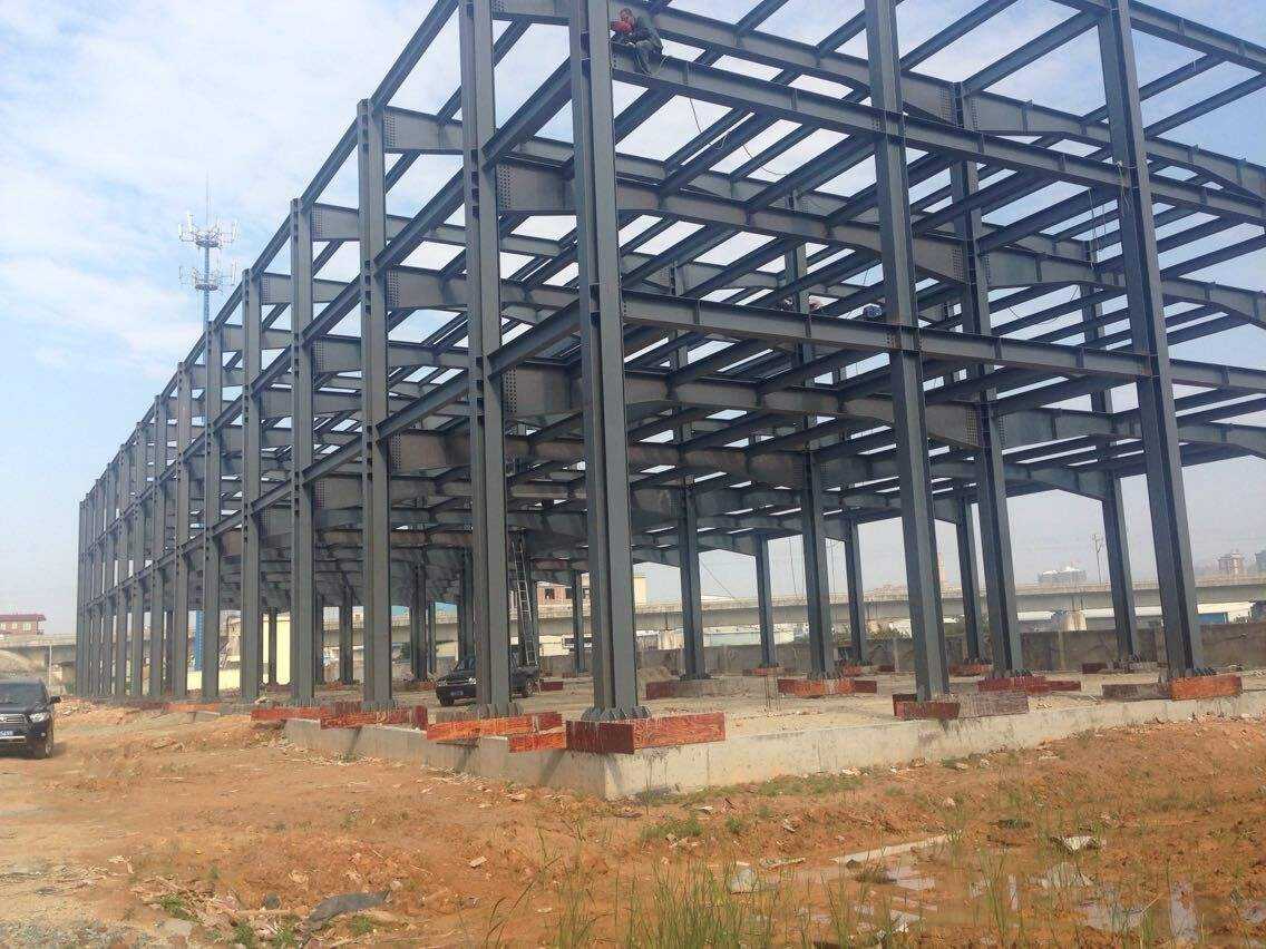 钢结构制作福鑫腾达彩钢厂家订做钢结构工程