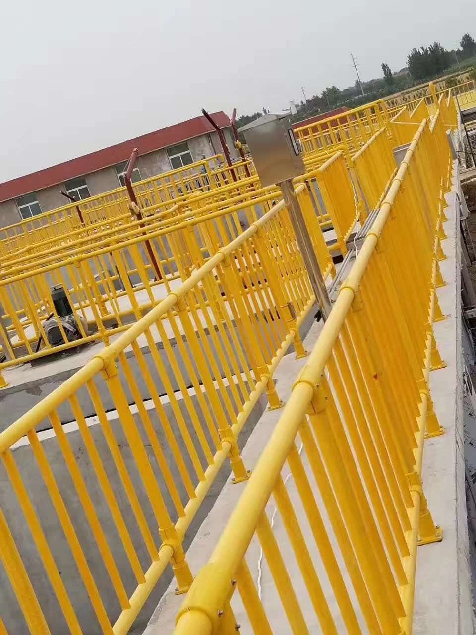 楼梯玻璃钢扶手厂家销售防腐安全隔离栏杆价格山东污水处理厂玻璃钢围栏定制