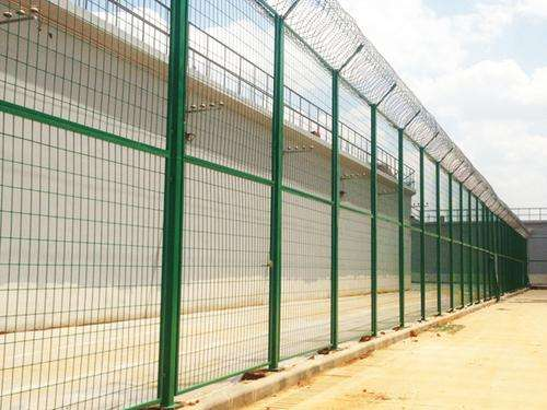 厂家低价促销监狱护栏网 铁路隔离栅 监狱防护网系列
