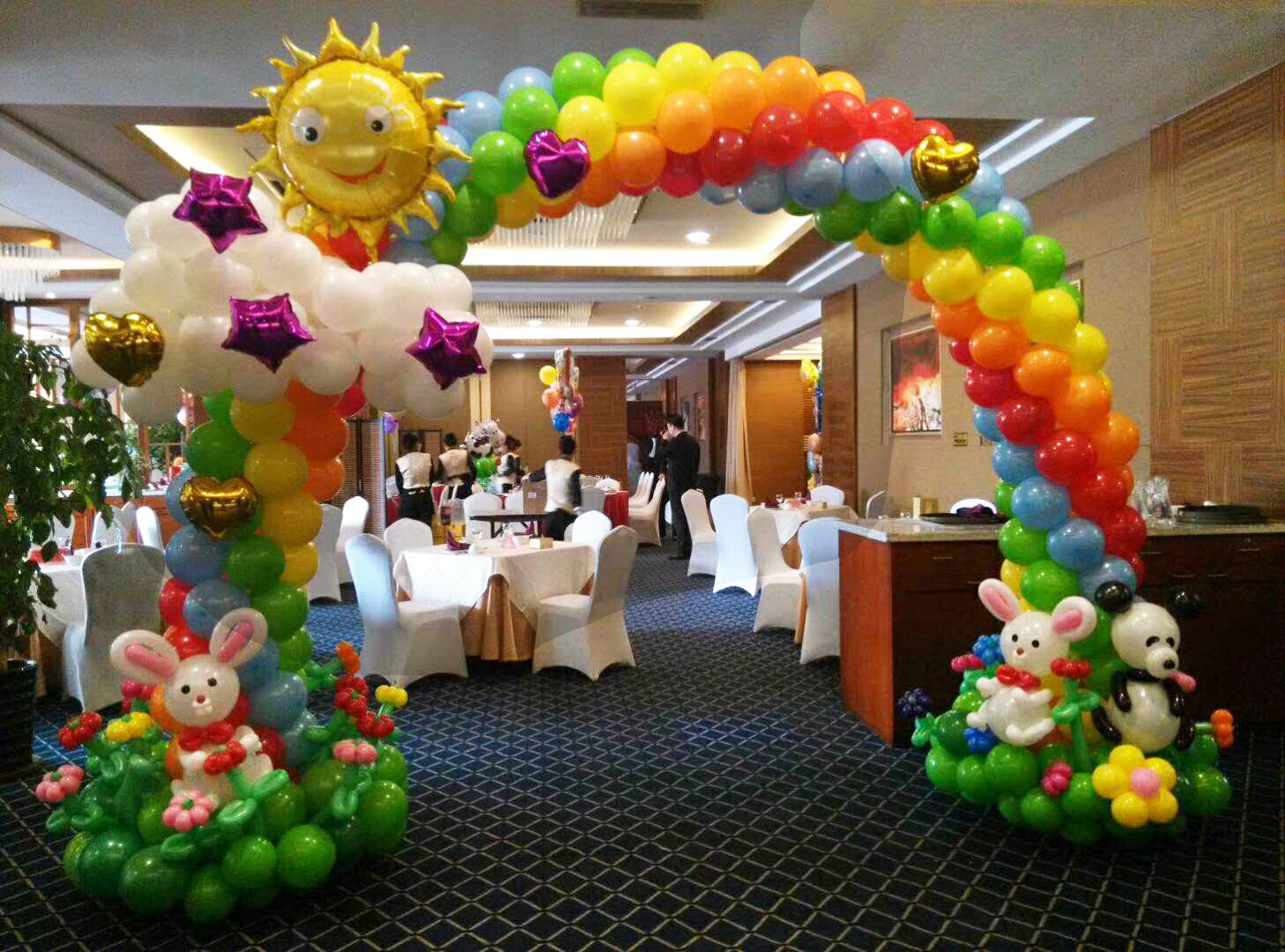 南宁开业气球拱门制作_南宁专业气球装饰公司_气球拱门图片