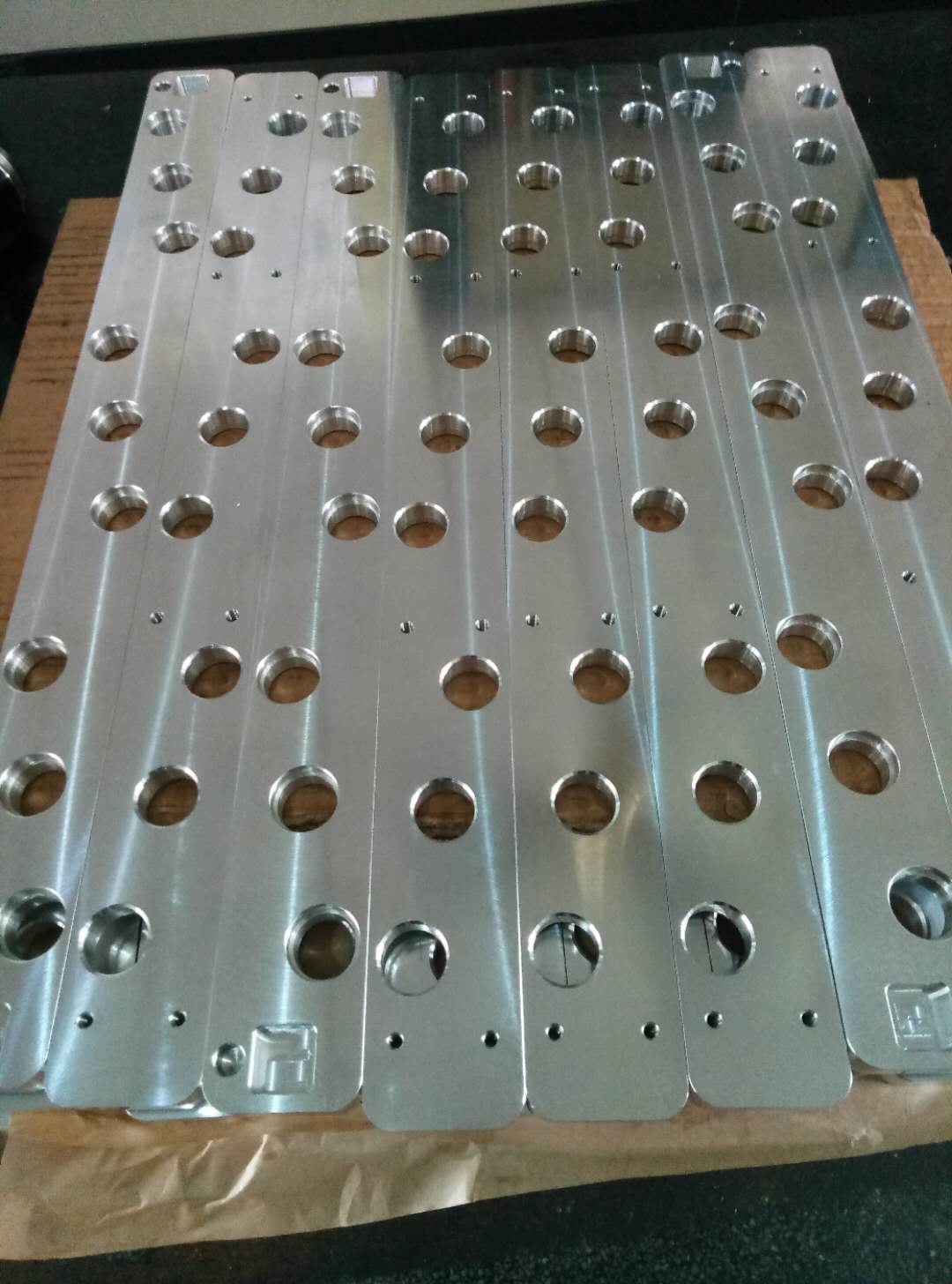 杭州机加工 CNC加工中心 切削机械厂家 铜件机头部件加工 修改