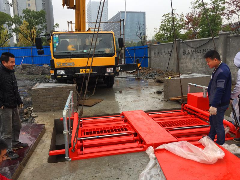 上海滚轴式洗车设备 bochuang