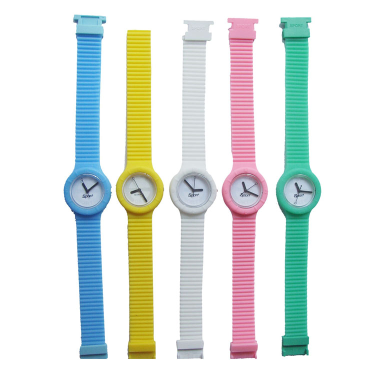 eBay热销新款时尚**薄硅胶齿轮表带糖果色石英手表