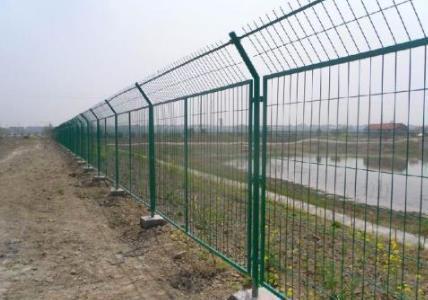 江苏南通护栏网 海门高速公路围栏 如东公路护栏 量大全国送货包安装
