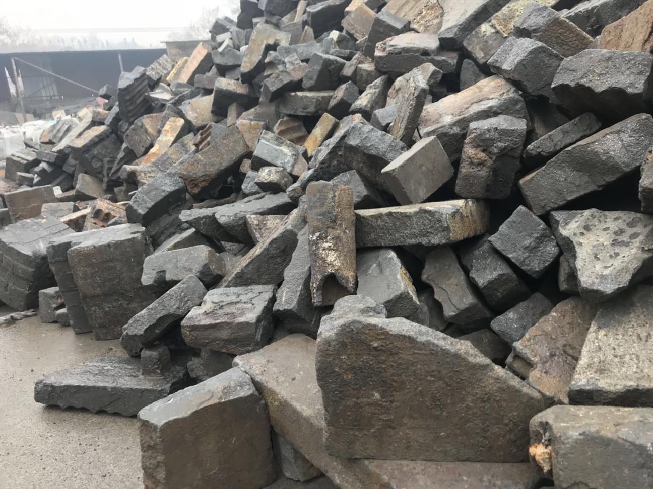 塔城专业回收废碳化硅塔盘废碳化硅砖
