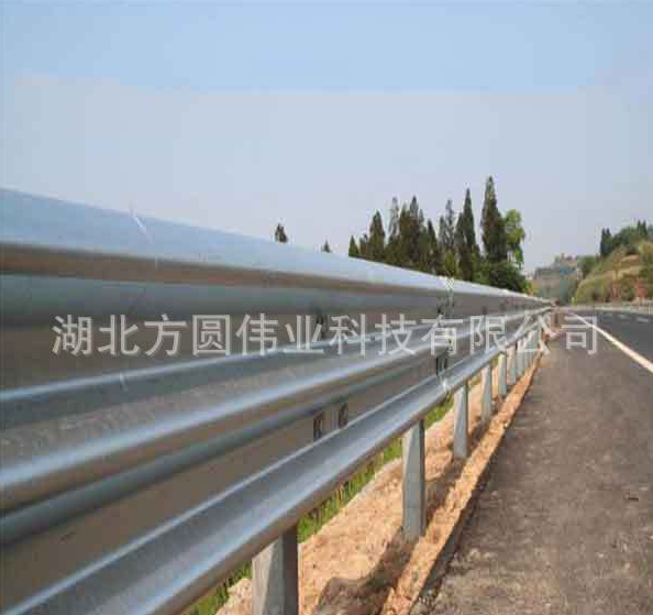 高速公路波形护栏板锌钢护栏 乡村公路波形护栏生产厂家护栏配件