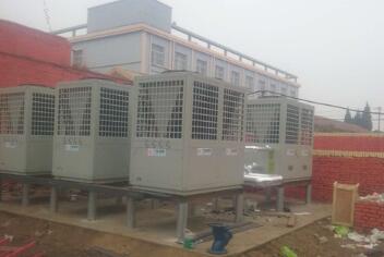 专业空气源热泵机组安装家用空气源热泵施工商用空气源热泵