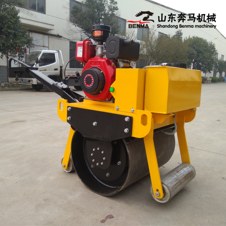 大连工程机械小型压路机500公斤手扶单轮压路机