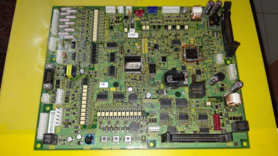 富士达电梯配件维修富士达主板门机板接口板显示按钮板变频器维修
