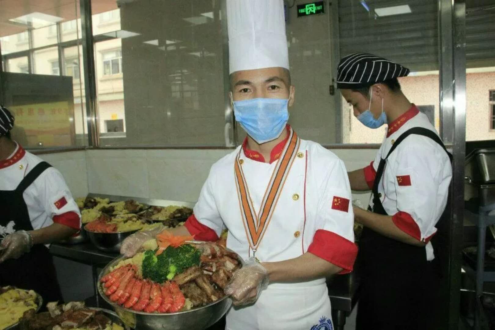 深圳团餐外卖 私人聚会厨师上门做菜