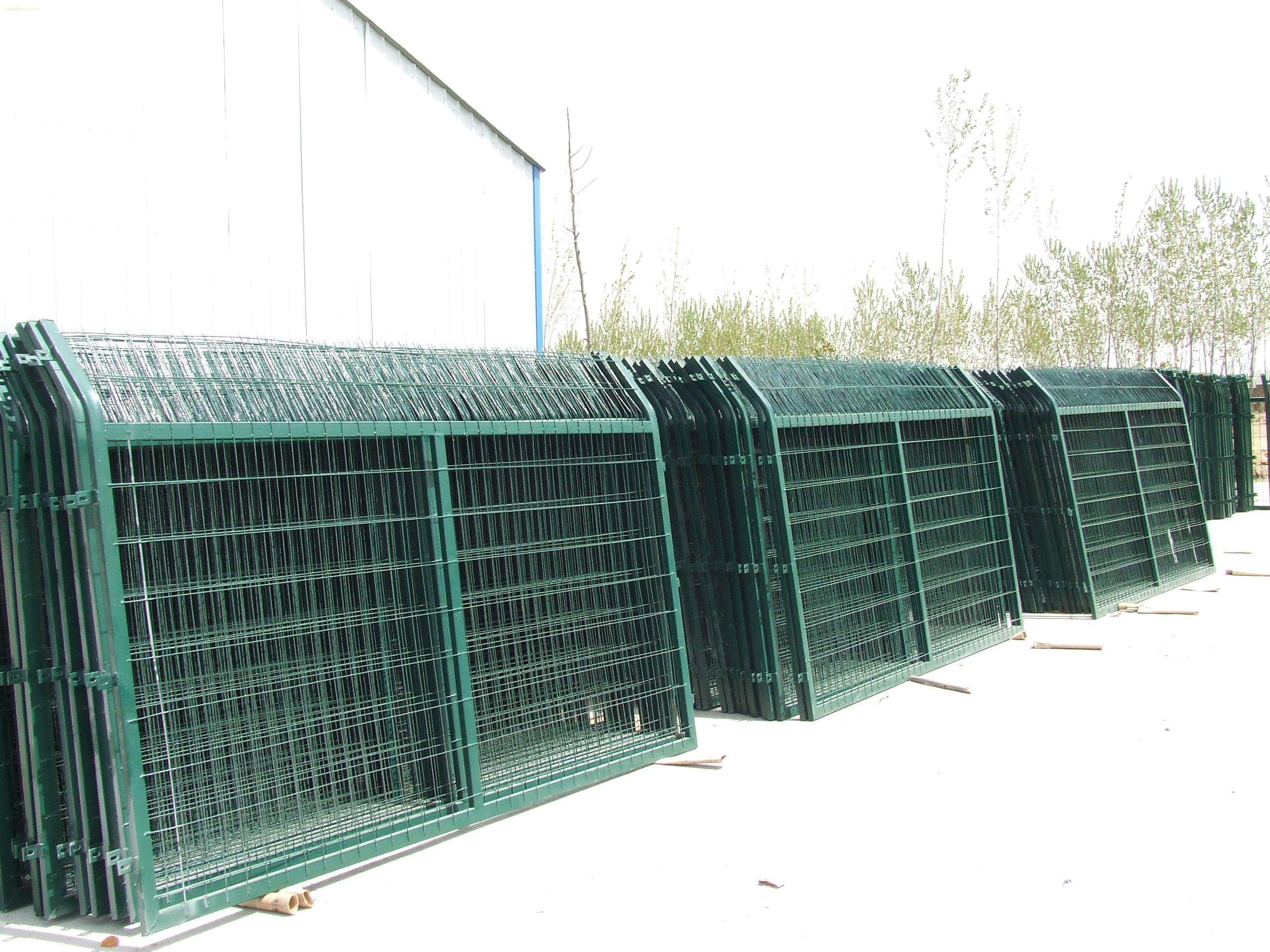 安徽淮南护栏网厂家长期供应各种规格护栏网