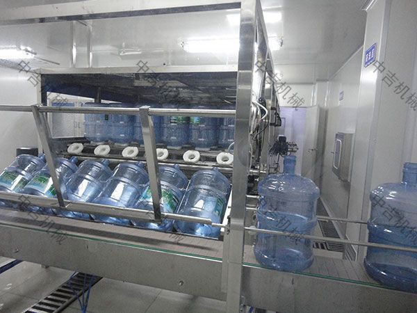 桶装饮用水生产线设备，5加仑大桶装水生产线