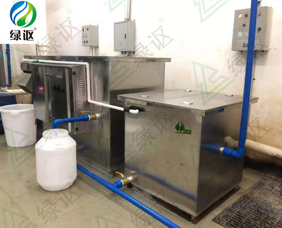 广州环保餐饮自动排渣不锈钢油水分离器