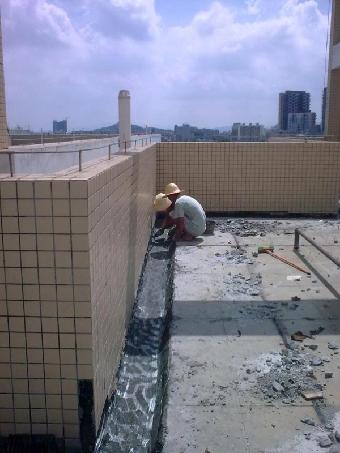 东莞市楼顶防水涂料，卫生间，厨房阳台防水补漏公司