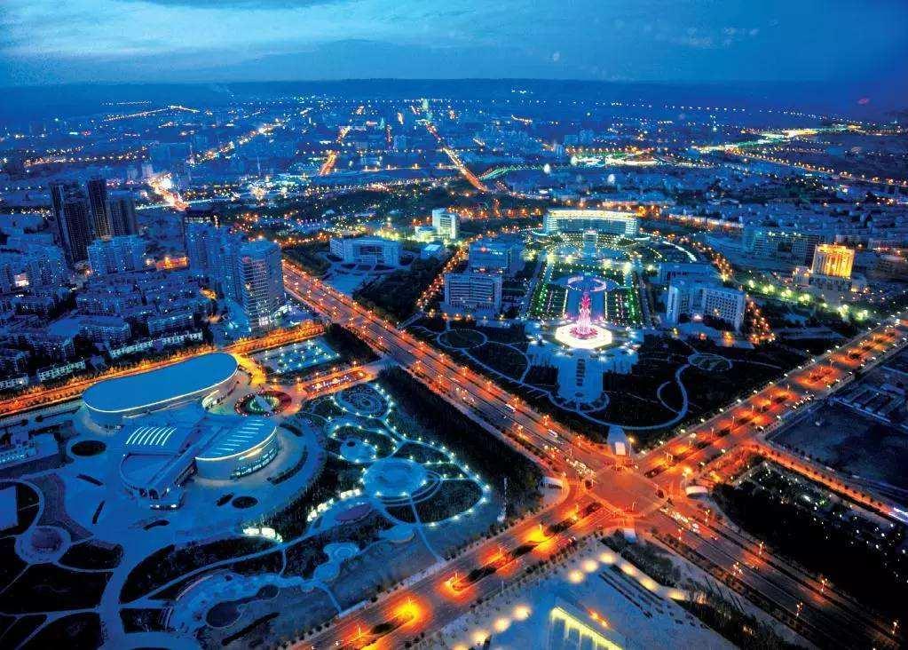 2022年-新疆自驾游路线推荐