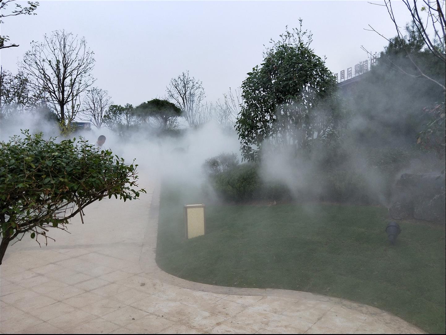 杭州园林假山人工造雾