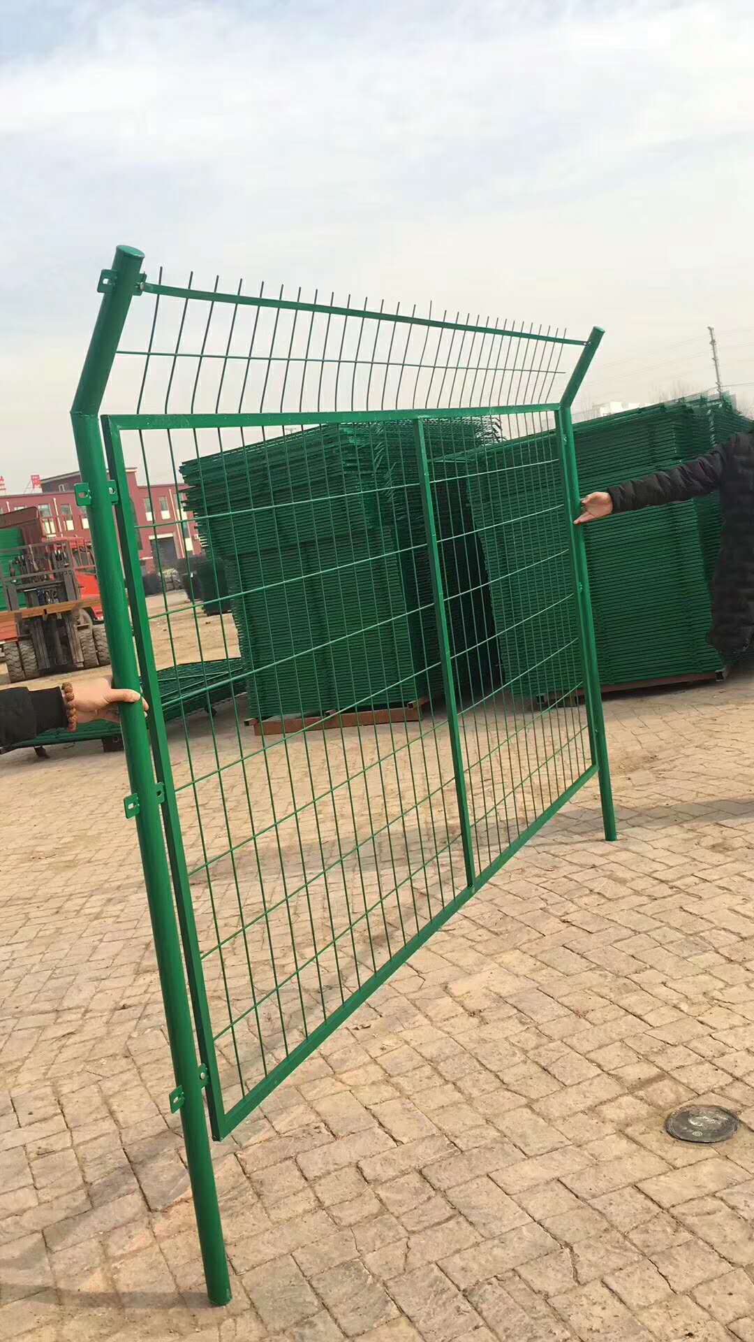 湖南长沙高速护栏网框架护栏网钢丝网直供