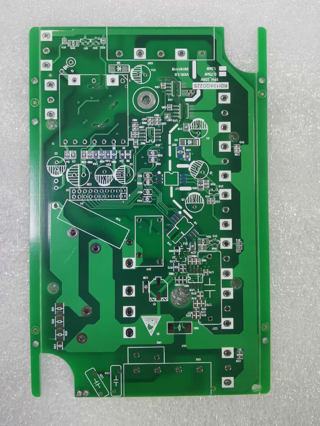 线路板厂直供变频器异步主轴伺服控制2.0板厚刚性3OZ双面电路板同步伺服PLC单片机PCB板