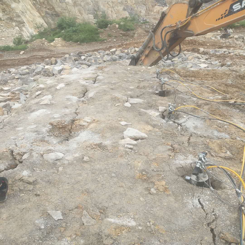 中国台湾矿山破碎锤破不开的石头用啥机器