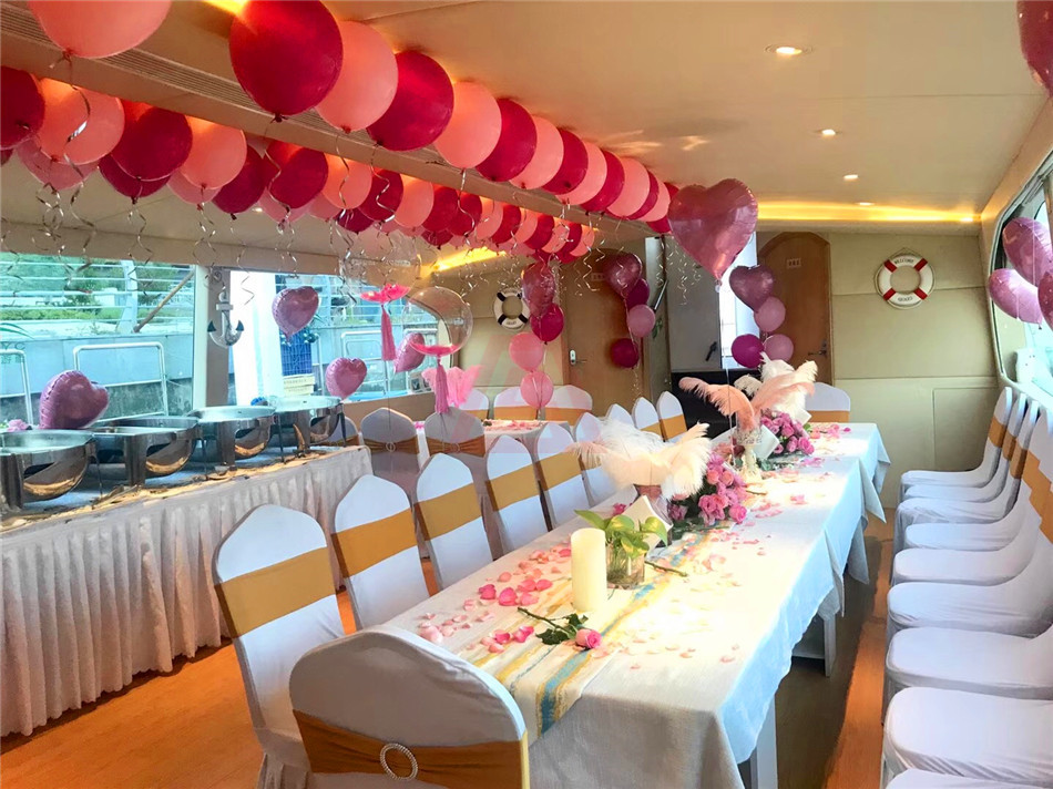 上海游艇俱乐部 游艇求婚套餐 上海包游艇求婚 游艇生日派对