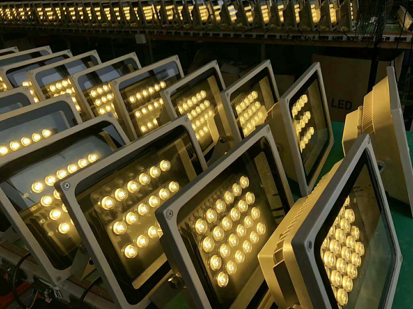 深圳市柯锐照明LED投射灯，大功率，防水工程亮化灯