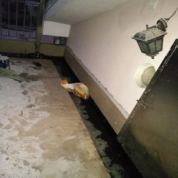 东莞南城承接防水工程，女儿墙开裂漏水维修工程