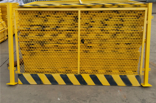 厂家直销道路基坑防护网_地铁临时护栏