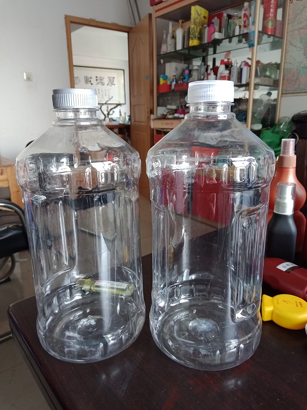 郑州塑料瓶河南塑料瓶2升玻璃水瓶子厂家