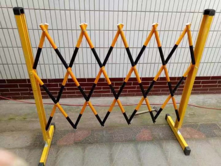 施工隔离防护栏 红白 黄黑玻璃钢管式绝缘伸缩围栏定做