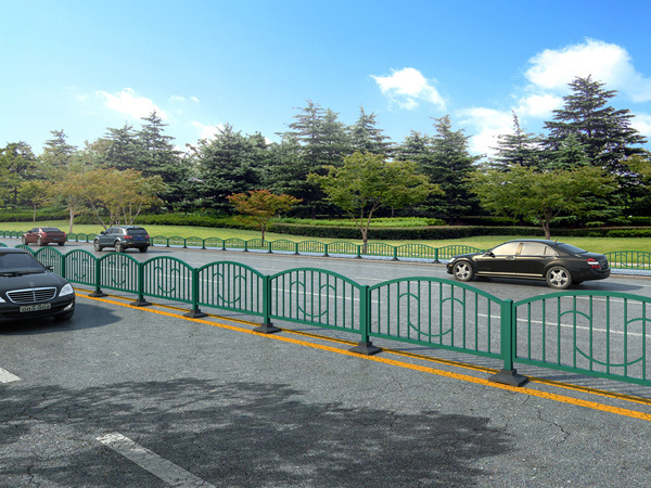 生产批发锌钢喷塑花式道路护栏 可定制安全环保