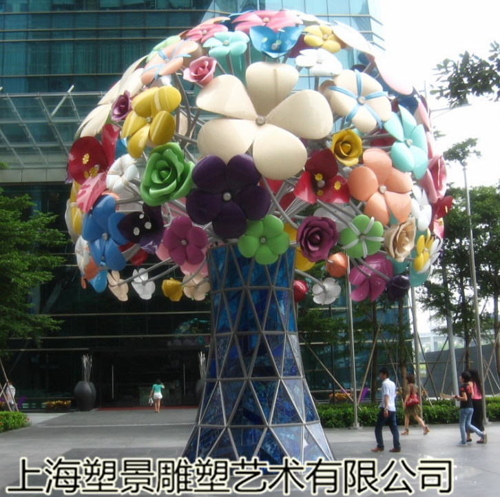 重庆不锈钢雕塑 彩色花朵雕塑景观定制
