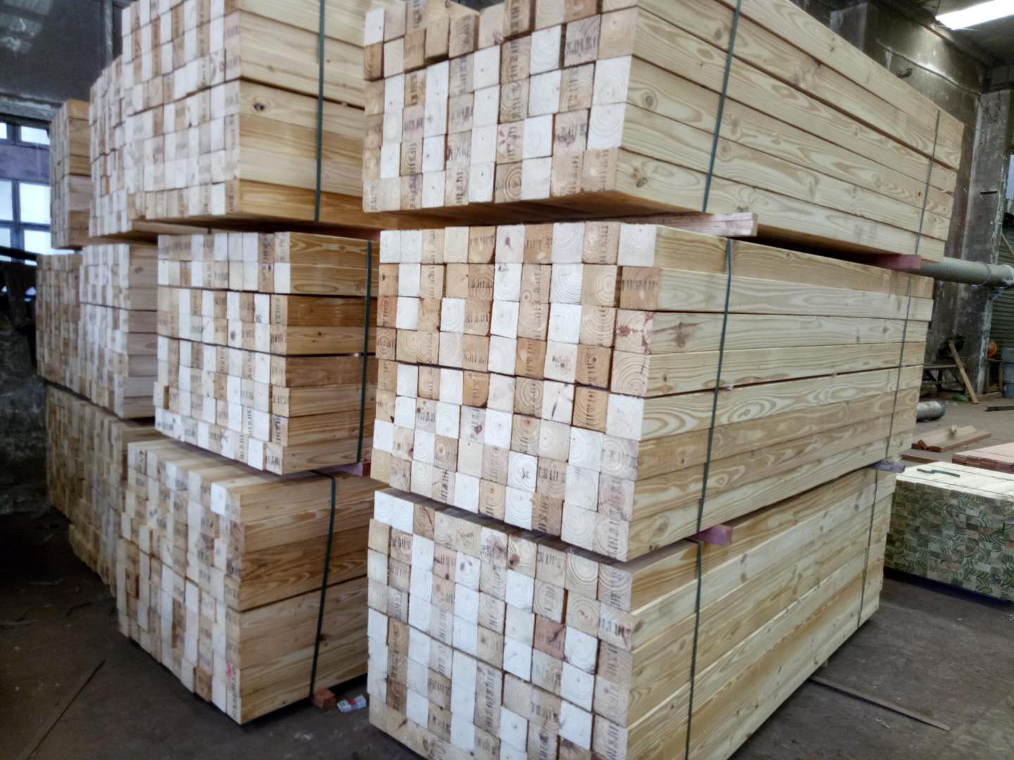 优质芬兰木防腐木木条方厂家