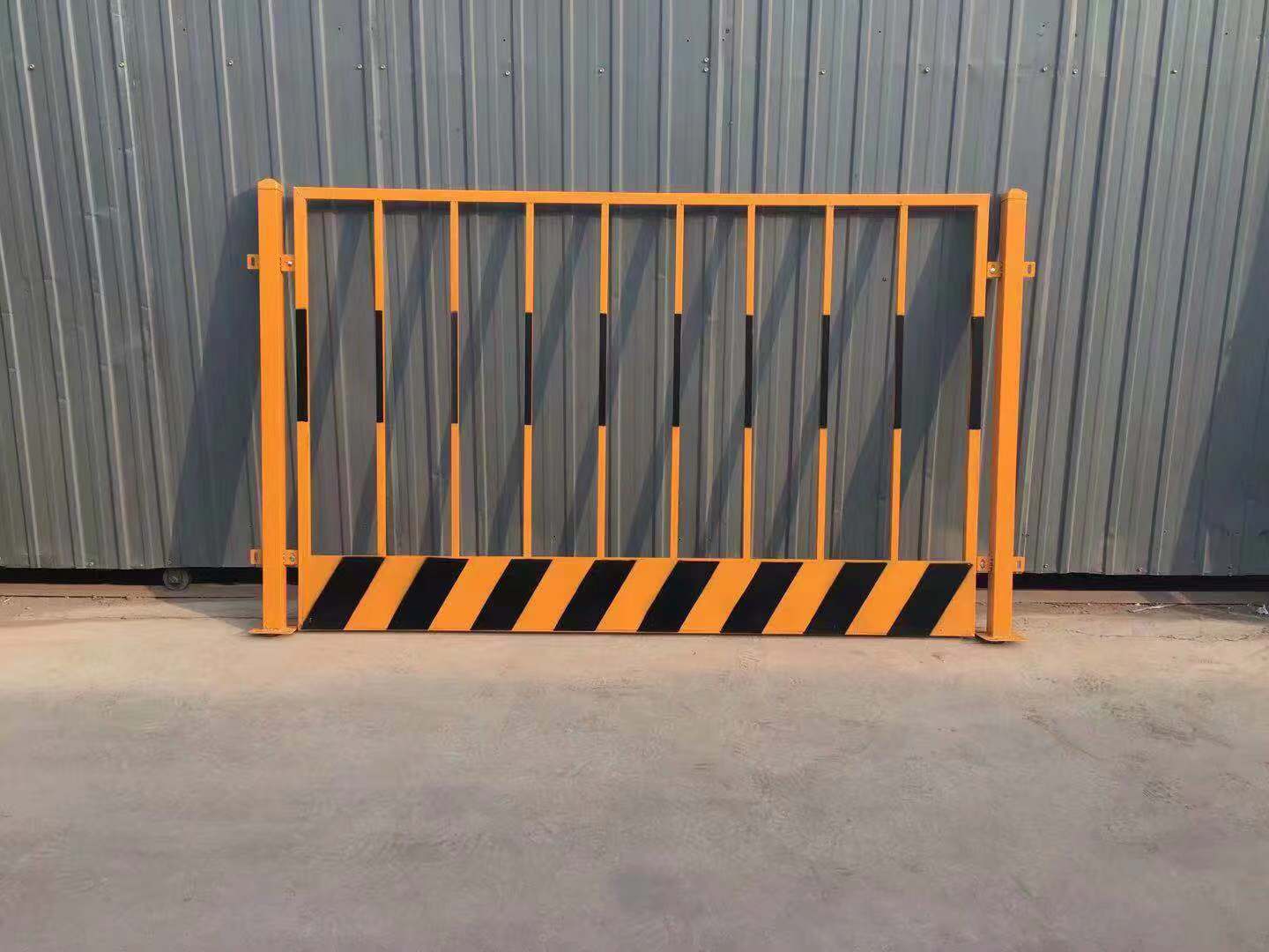 建筑坑基护栏 安全临时护栏 施工护栏网供应