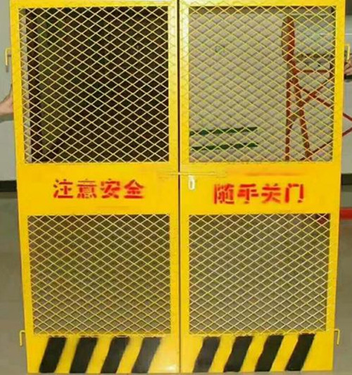 成都工地施工电梯防护门、成都基坑临边护栏、成都电梯井口防护网