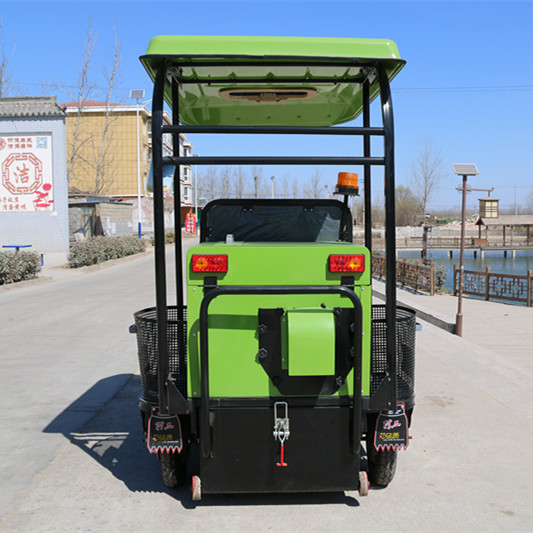 驾驶式电动扫地机带洒水功能 莱特电动扫地车的功能