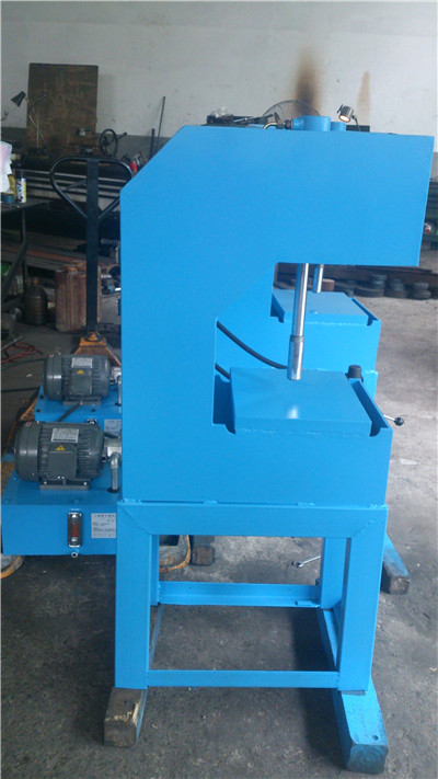 上海油压机厂家专业设计制造维修油压机
