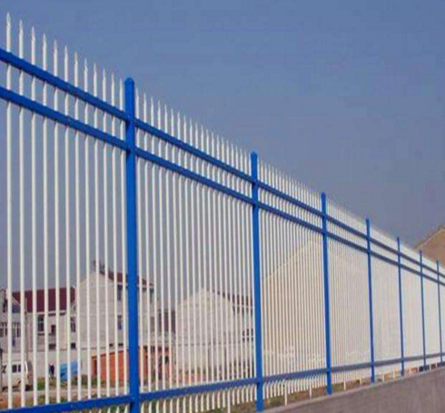 小区围墙栅栏A三孔小区围墙栅栏生产厂家较低直销