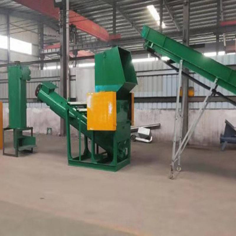 立轴制砂机生产现场图 攀奇机械1500型重锤立轴制砂机生产厂家