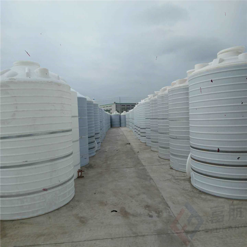 云南10吨蓄水桶厂家 10吨塑料桶多少钱 昆明10吨塑料水塔
