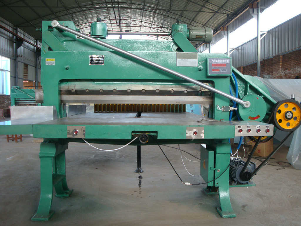 厂家直供生产各种型号切纸机