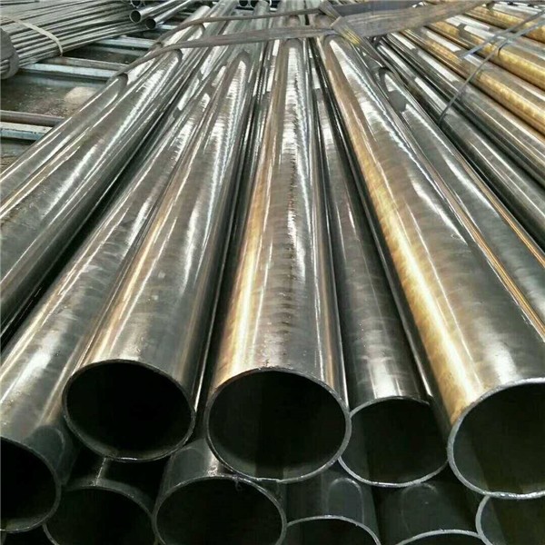 圣跃精密钢管厂供应小口径无缝钢管 精密无缝钢管品种齐全 材质保证