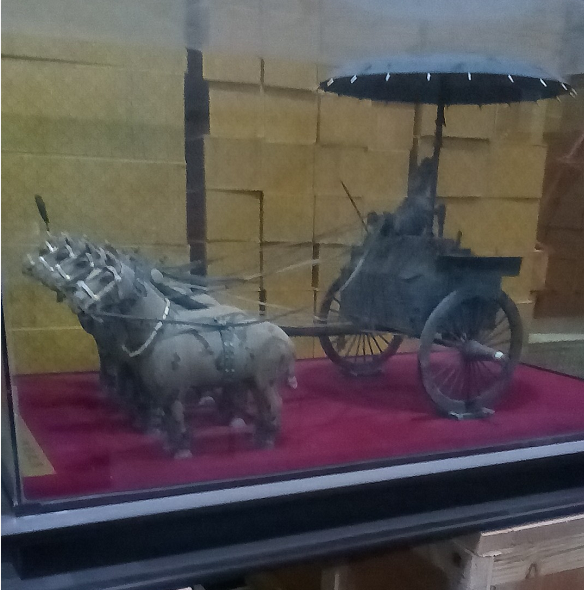西安铜车马工艺品 纯青铜车马礼品，彩绘铜车马摆件