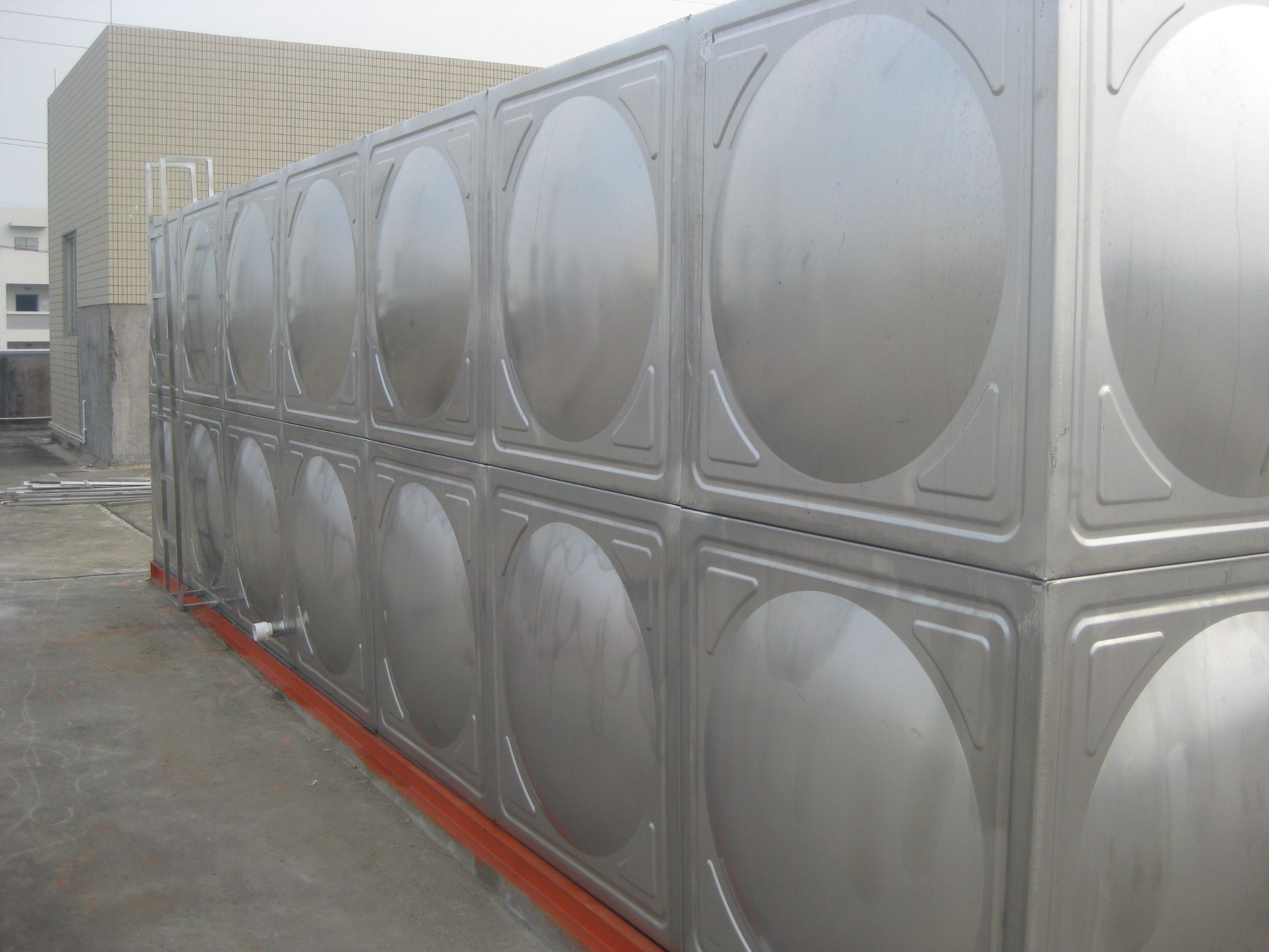 玻璃钢抗震水箱 镀锌大型水箱厚度 水箱​