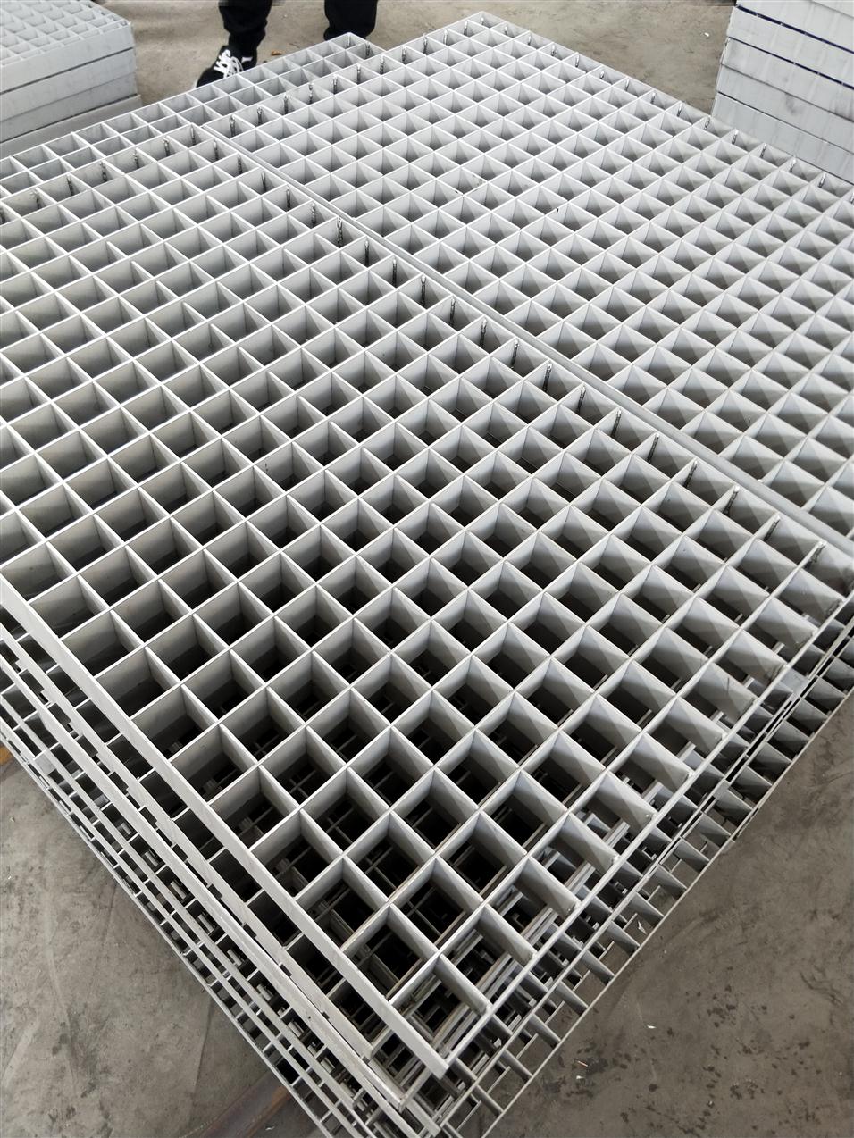 质量牢固 衡水镀锌钢格板生产厂家