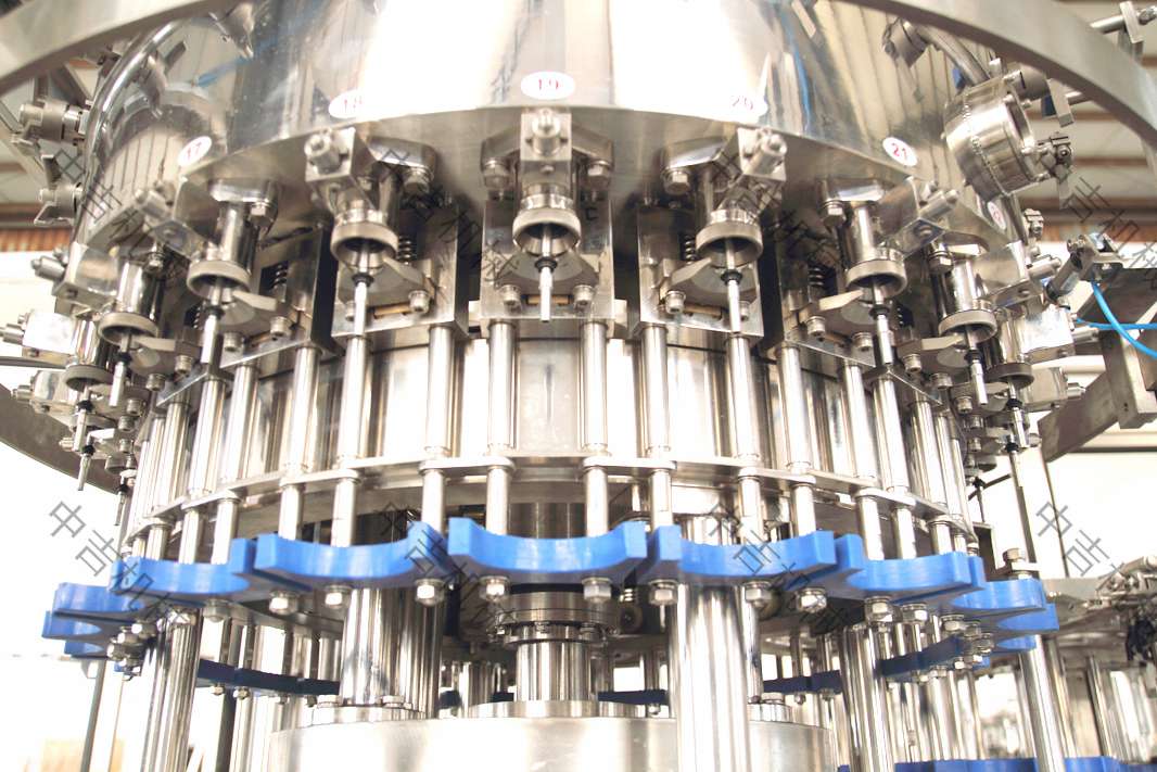 易拉罐全自动碳酸饮料灌装封口机-工艺流程