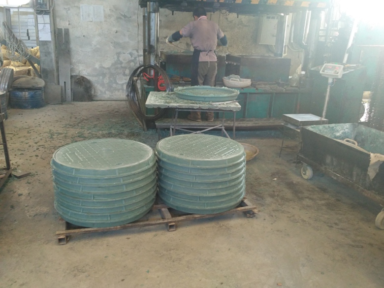 广安市树脂复合井盖生产厂家供应